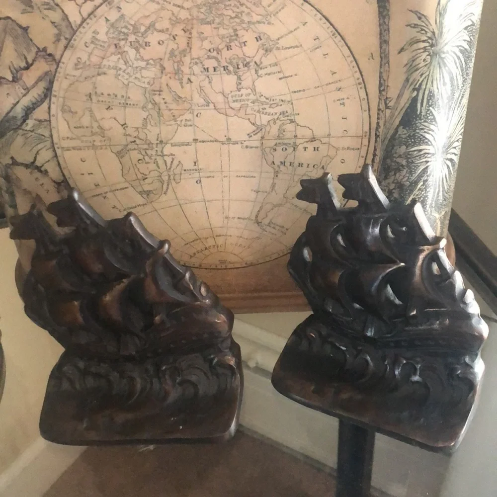 Set of 2 VTG Cast Iron Bookends Old World Ships 6X4.5 Library Den Decor Books
